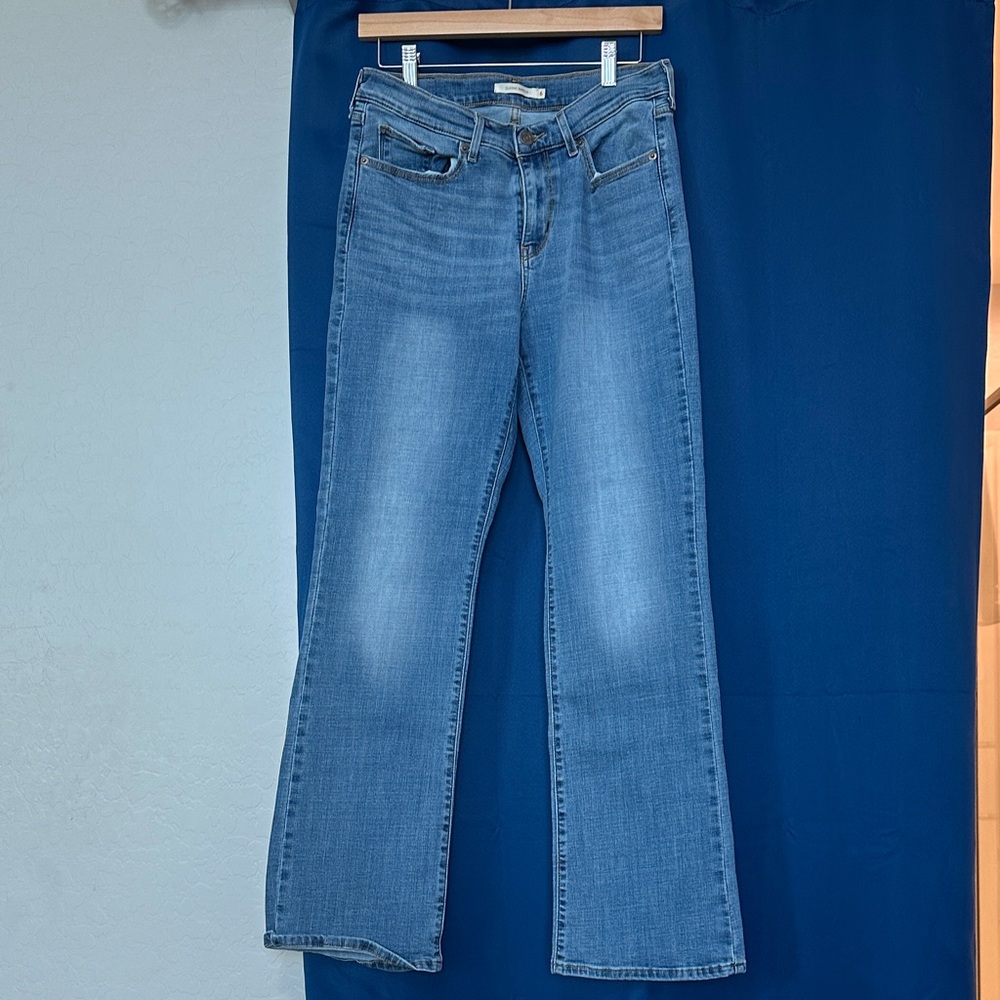 Levi’s classic bootcut size 6